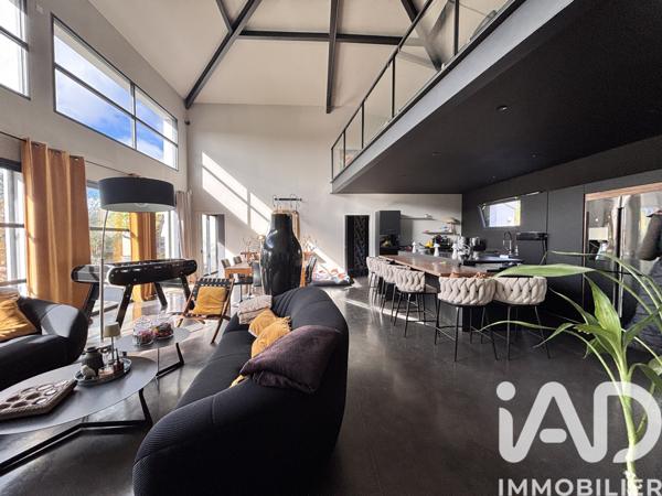 Maison à vendre 5 pièces 228 m² Ucel