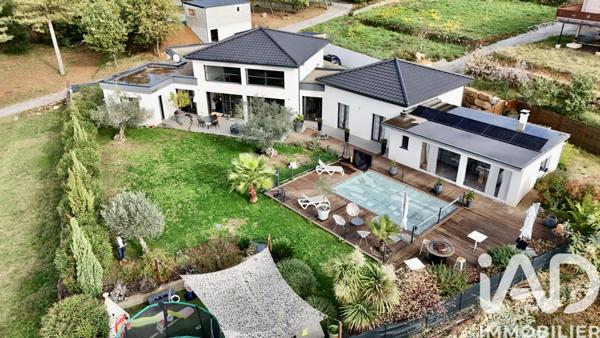 Maison à vendre 5 pièces 228 m² Ucel