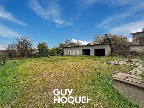 Maison 4 pièces 96.08 m2 / Fort potentiel / Maison de plain-pied / dépendances / 1 500 m² de terrain