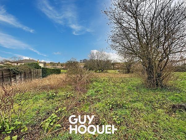 Maison 4 pièces 96.08 m2 / Fort potentiel / Maison de plain-pied / dépendances / 1 500 m² de terrain