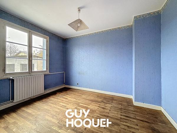 Maison 4 pièces 96.08 m2 / Fort potentiel / Maison de plain-pied / dépendances / 1 500 m² de terrain