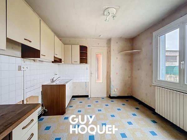 Maison 4 pièces 96.08 m2 / Fort potentiel / Maison de plain-pied / dépendances / 1 500 m² de terrain