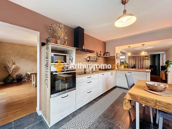 Vente Maison 6 pièces 150 m2 à Bourgoin-Jallieu