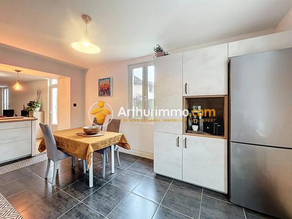 Vente Maison 6 pièces 150 m2 à Bourgoin-Jallieu