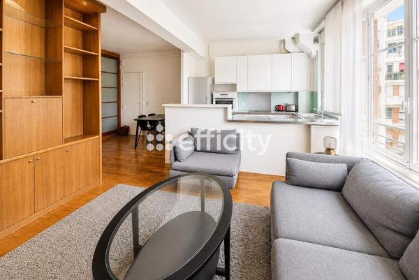 Appartement
         2 pièces
        - 46 m² 499 000 € *
