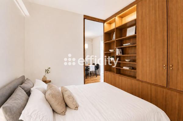 Appartement
         2 pièces
        - 46 m² 499 000 € *
