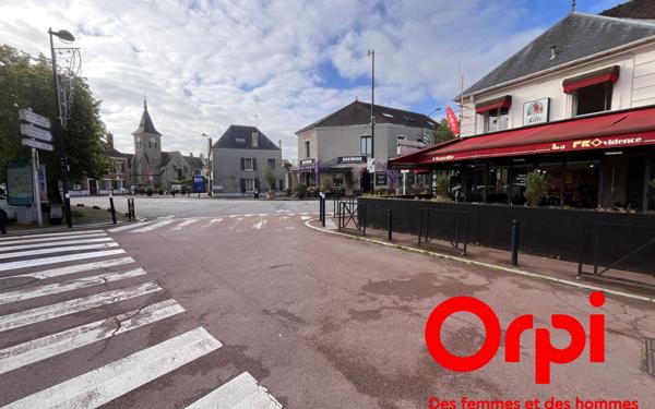 Appartement à vendre    1 pièce •  Voisins-le-Bretonneux