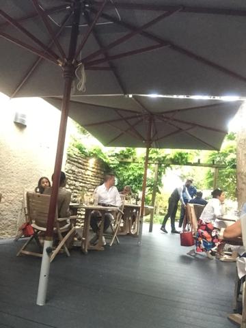 LYON 8EME Magnifique restaurant (L4)avec terrasse