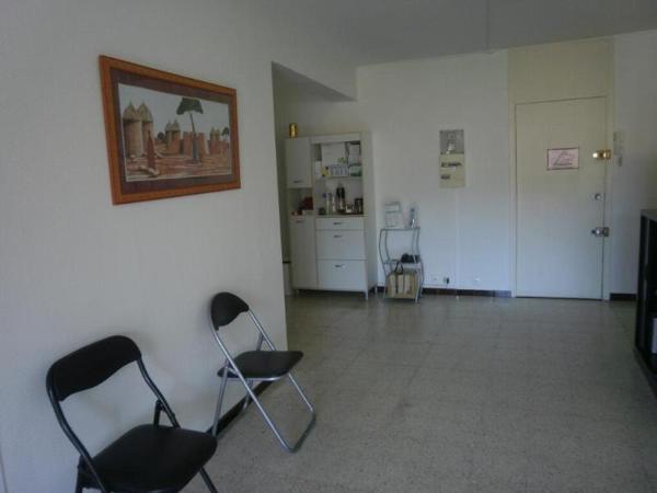 Local commercial à louer 64.85m²