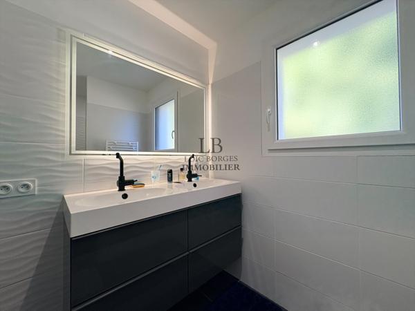 Maison
         7 pièces
        - 200 m² Bien prestige 499 000 € *