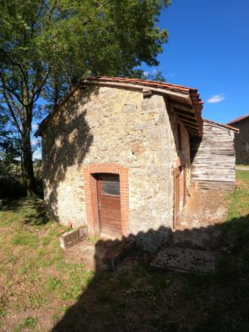 Maison
         6 pièces
        - 180 m² 220 000 € *
