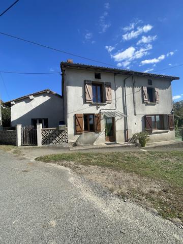 Maison
         6 pièces
        - 180 m² 220 000 € *