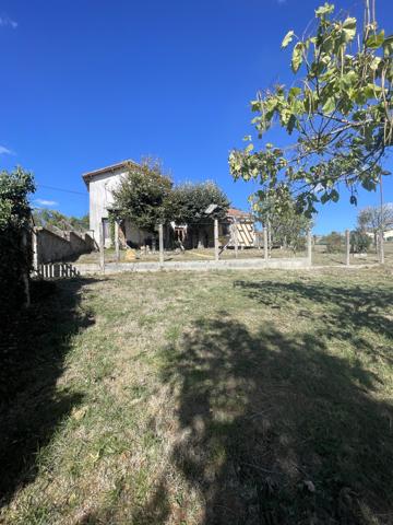 Maison
         6 pièces
        - 180 m² 220 000 € *