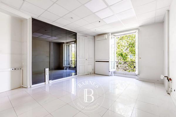 Paris 8ème, Appartement 4 Chambres -  215 m² à vendre