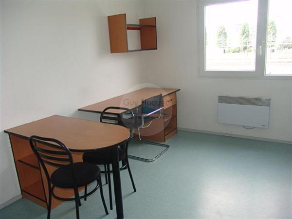 LOCATION : TOURS GARE