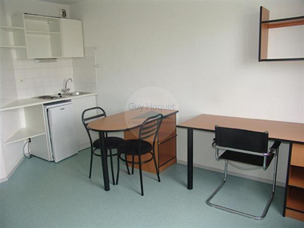 LOCATION : TOURS GARE