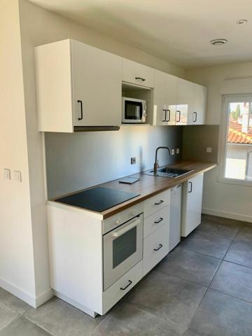 Immeuble à vendre    16 pièces •  Castres