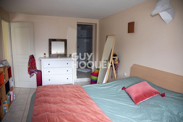 Maison de caractère + appartement indépendant avec piscine sur Aubenas