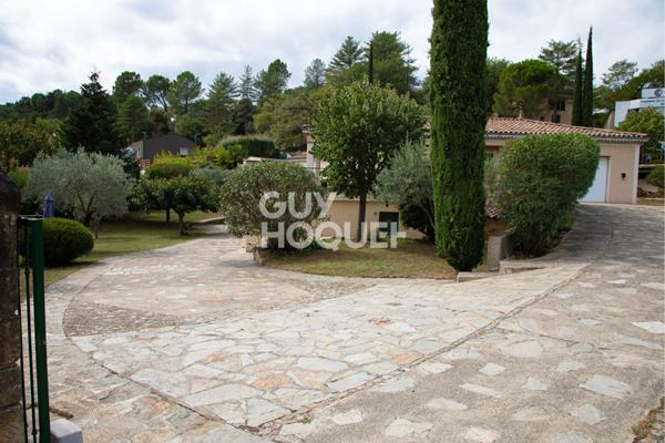 Maison de caractère + appartement indépendant avec piscine sur Aubenas