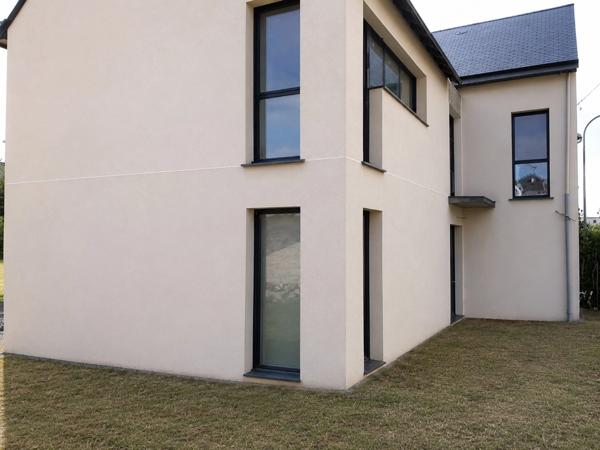 L’ISLE-ADAM – MAISON D’ARCHITECTE RARE, 235 M² DANS UN SECTEUR PRIVILÉGIÉ