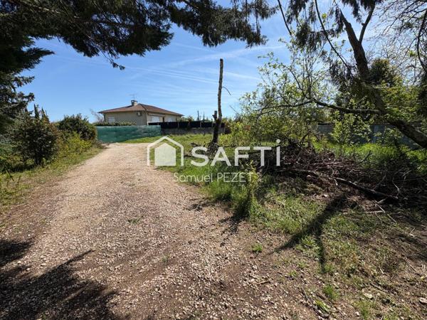 RARE - TERRAIN CONSTRUCTIBLE VIABILISÉ 961 M²