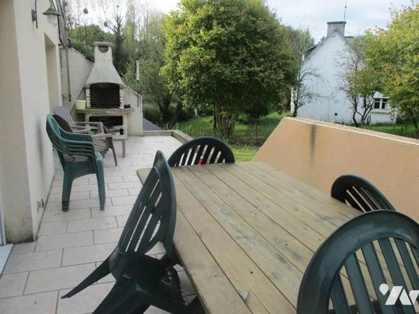 RESTAURANT AUX PORTES DE CARHAIX ET DE LA VALLEE DES SAINTS CARNOET
