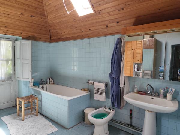 Bagnères-de-Luchon (31110) Maison 157 m² 8 pièces Bagnères de Luchon