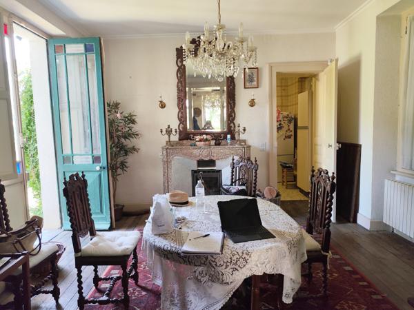 Bagnères-de-Luchon (31110) Maison 157 m² 8 pièces Bagnères de Luchon