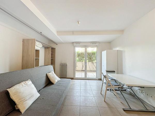 Appartement à louer    1 pièce •  Le Cannet