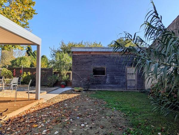 Maison Cazeres 8 pièce(s) 238 m2 avec garage et jardin