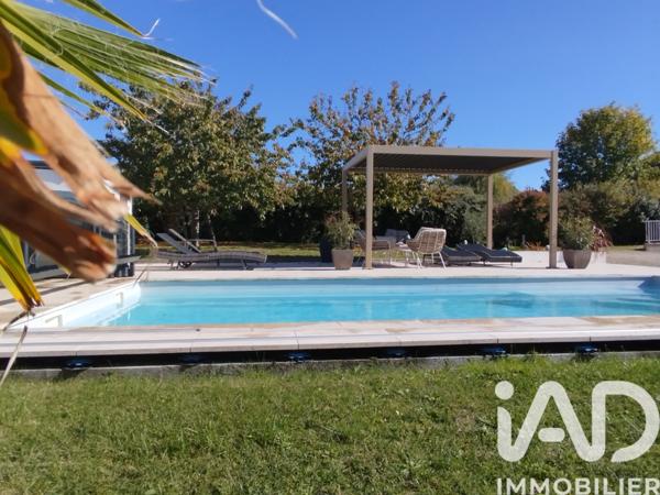 Maison à vendre 9 pièces 213 m² Chinon