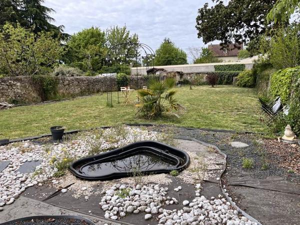 Maison à vendre |  Mussidan |  5 pièces | 180 m²