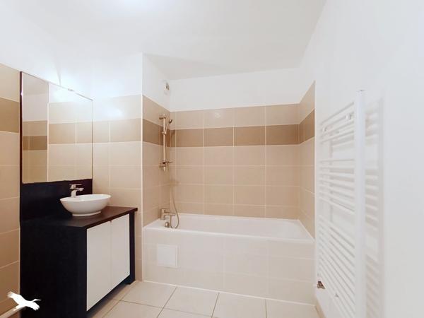 Appartement 307 110 € Pessac 4 p 84 m² DPE C