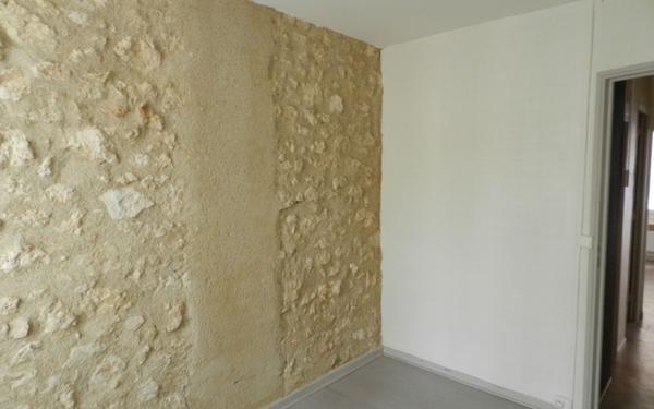 Maison à vendre    4 pièces •  Pertuis