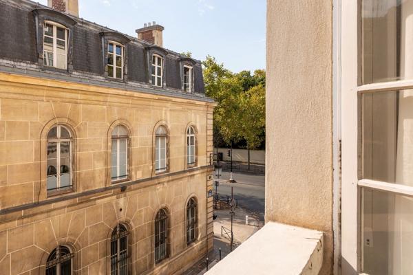 Vente Appartement de luxe Paris 7 3 Pièces 110 m²