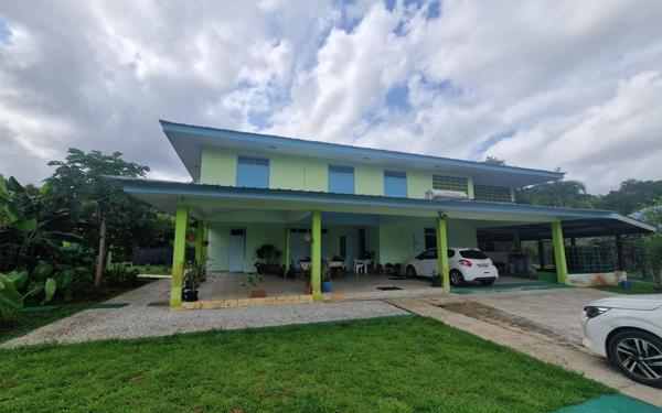 Immeuble à vendre    15 pièces •  Matoury