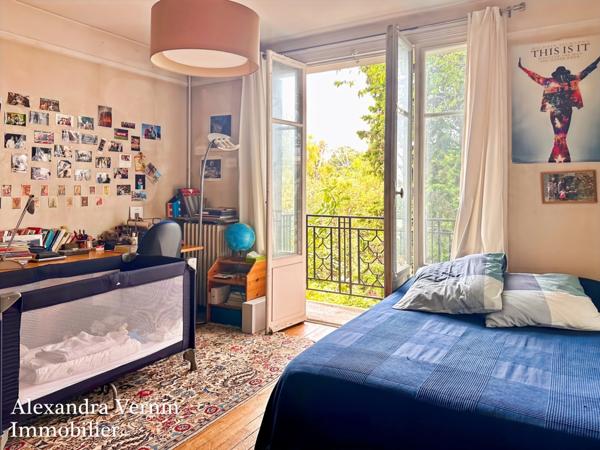 Maison familiale 5-6 chambres proche centre ville et Lycée International