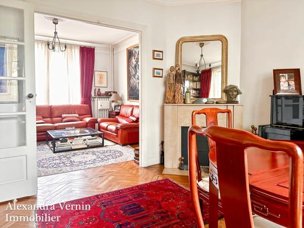 Maison familiale 5-6 chambres proche centre ville et Lycée International