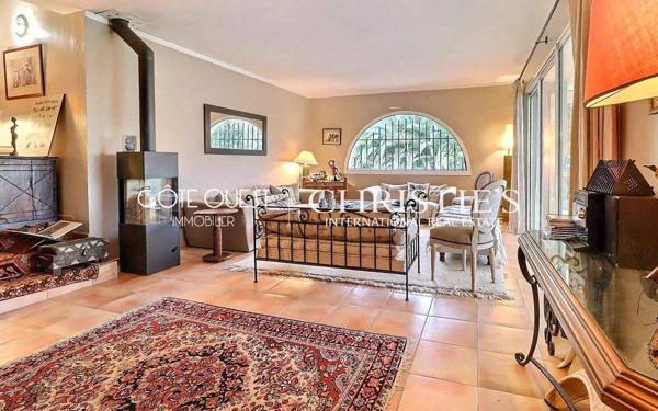 À vendre Bidart - Maison avec piscine et aperçu mer sur vaste terrain