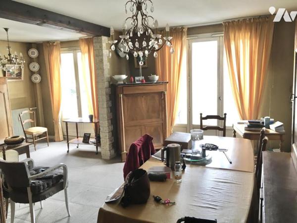 LA FLECHE - APPARTEMENT en centre ville - env. 64 m² - réf 72068-2127