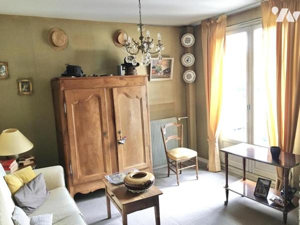 LA FLECHE - APPARTEMENT en centre ville - env. 64 m² - réf 72068-2127