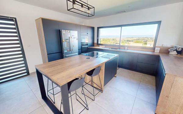 Maison à vendre    5 pièces •  Lavalette