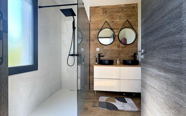 Maison à vendre    5 pièces •  Lavalette