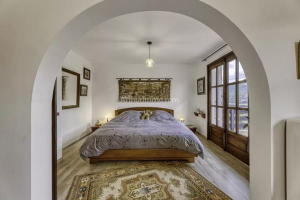 Vente Maison 8 pièces 253 m2 à Valgelon-la-Rochette