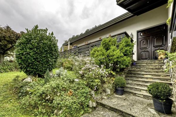 Vente Maison 8 pièces 253 m2 à Valgelon-la-Rochette