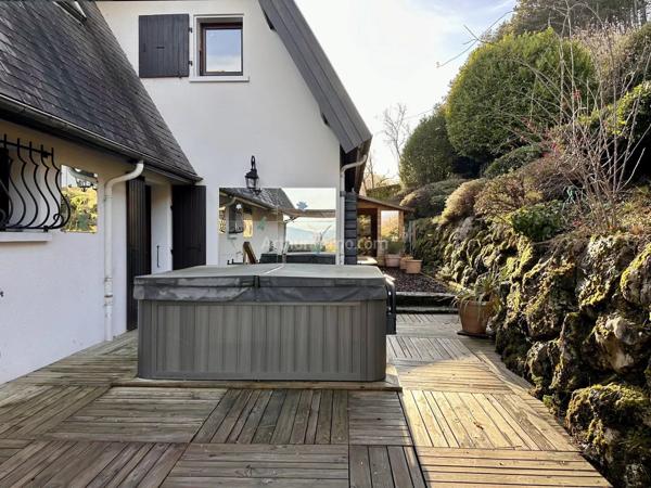 Vente Maison 8 pièces 253 m2 à Valgelon-la-Rochette