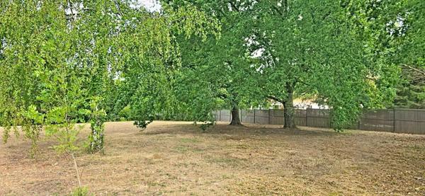 Terrain constructible de 5358 m², sur la commune de  Sanilhac