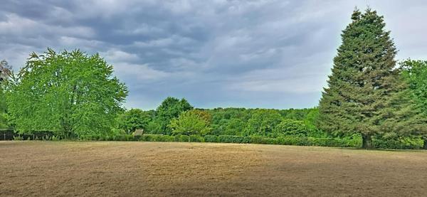 Terrain constructible de 5358 m², sur la commune de  Sanilhac