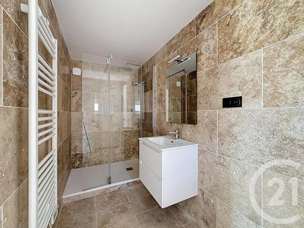 Appartement F3 à vendre  3 pièces - 63,94 m2 RIOM - 63