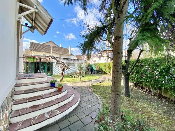 Maison de 124m2  habitables - Sartrouville -quartier Les Richebourgs